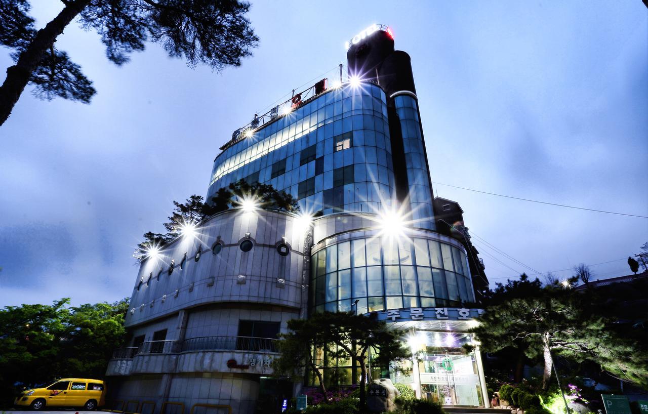 Jumunjin Hotel Gangneung Bagian luar foto