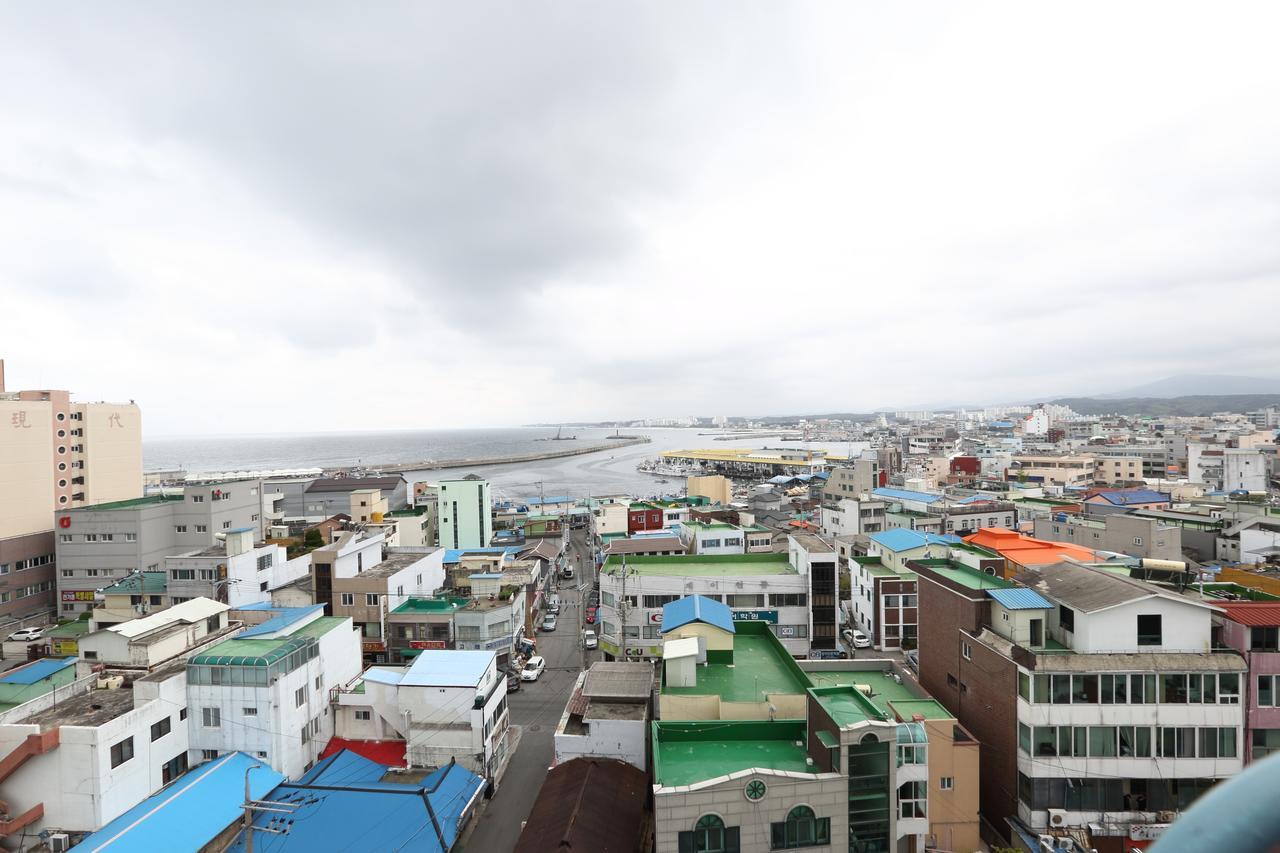 Jumunjin Hotel Gangneung Bagian luar foto